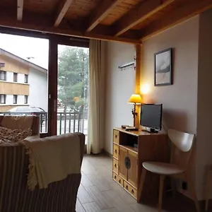 location-les-deux-alpes-pieds-des-pistes-6-pers.hotels-rhonealpes.com/